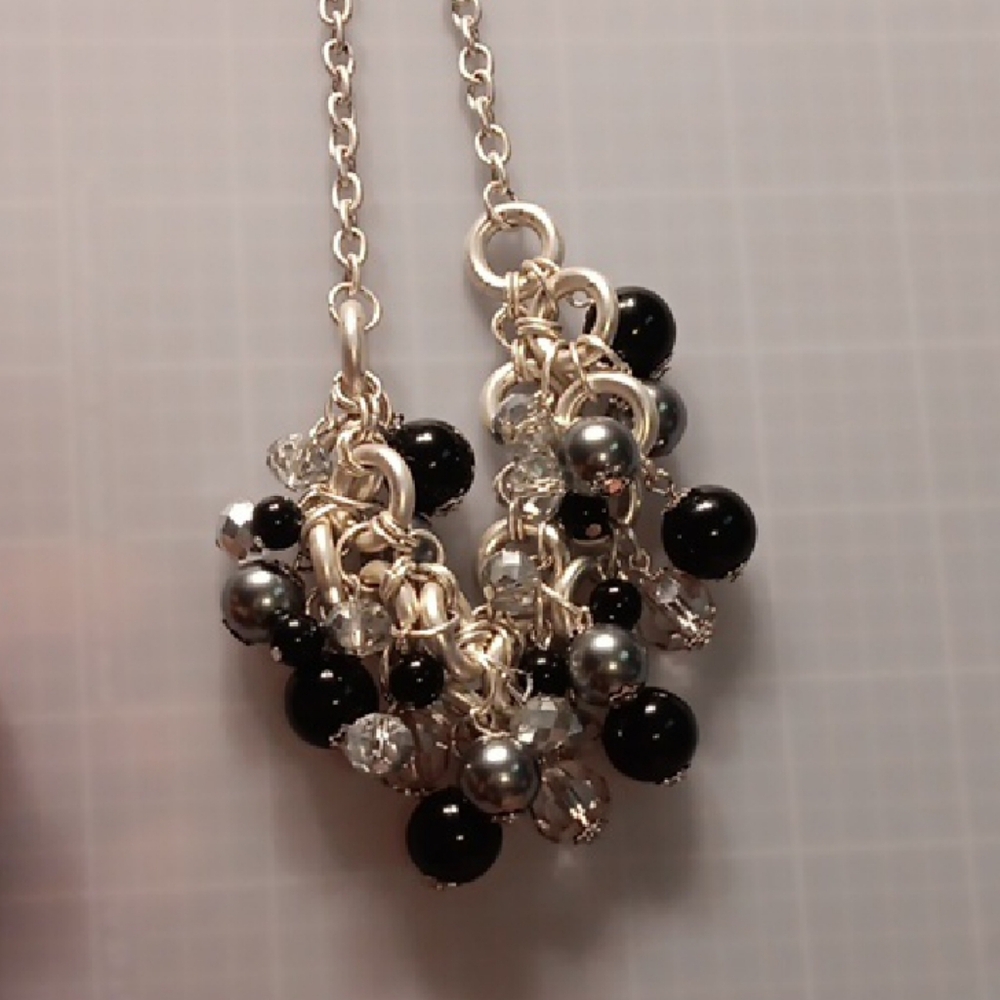 Elegant Silver and Black Cluster Necklace
